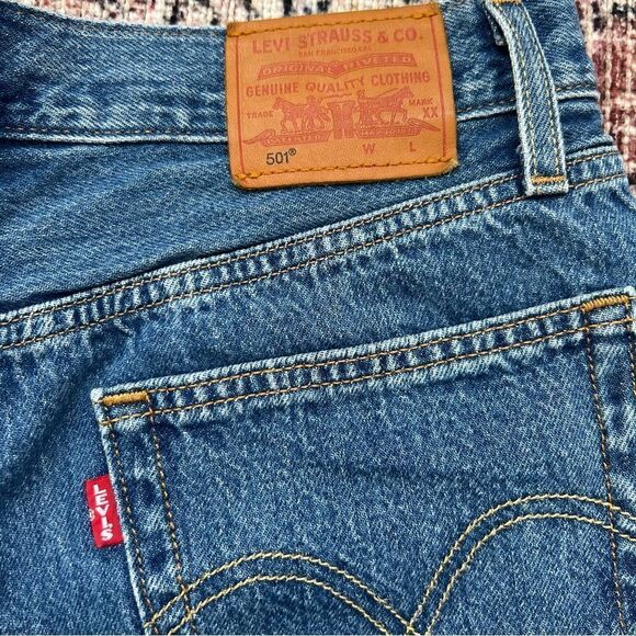 Levi's 501 Jeans Women's Jog My Memory Denim Joggers Size 27 Buttonfly High Rise - Picture 11 of 15